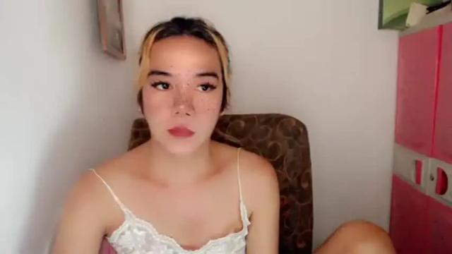 Image 7 of foxyinnocentstar Stream on Chaturbate on 2 months ago