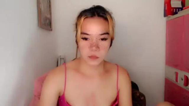 Image 8 of foxyinnocentstar Stream on Chaturbate on 2 months ago