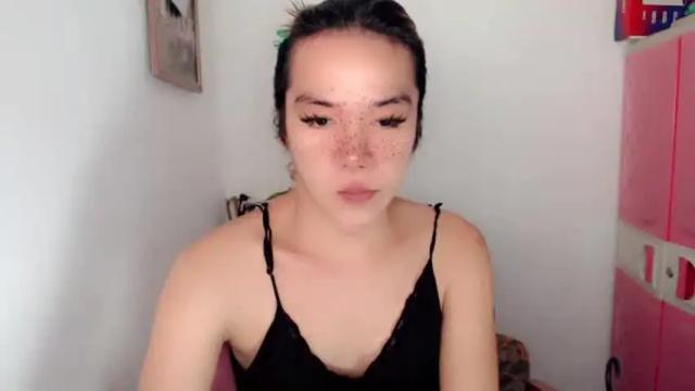 Image 2 of foxyinnocentstar Stream on Chaturbate on 1 month ago