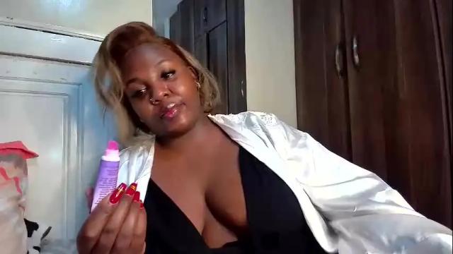 Image 10 of foxykay1 Stream on Chaturbate on 3 months ago