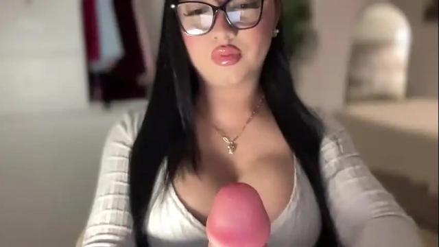 Image 2 of foxyluscious Stream on Chaturbate on 1 month ago
