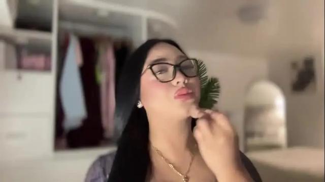 Image 11 of foxyluscious Stream on Chaturbate on 19 days ago