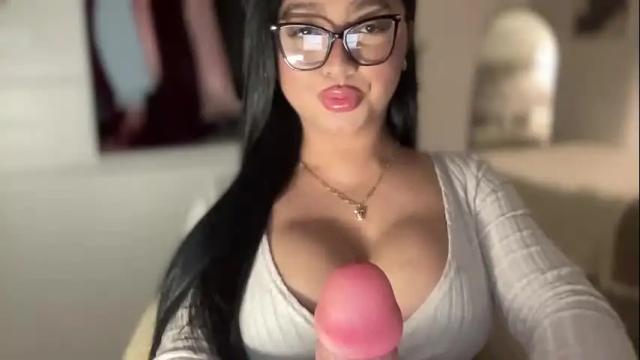 Image 8 of foxyluscious Stream on Chaturbate on 10 days ago