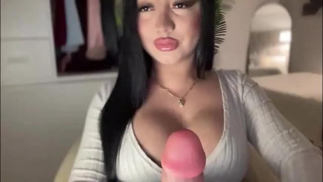 Image 4 of foxyluscious Stream on Chaturbate on 1 month ago