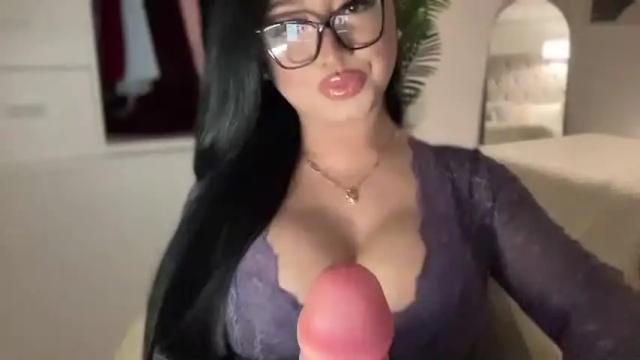 Image 12 of foxyluscious Stream on Chaturbate on 28 days ago