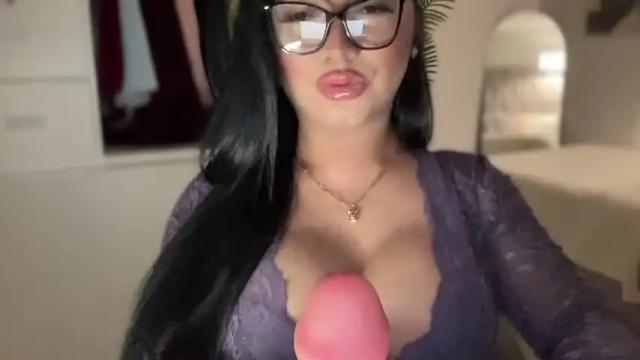 Image 6 of foxyluscious Stream on Chaturbate on 28 days ago