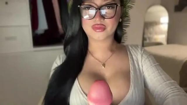 Image 7 of foxyluscious Stream on Chaturbate on 25 days ago