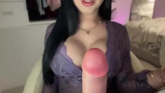 Image 2 of foxyluscious Stream on Chaturbate on 1 day ago