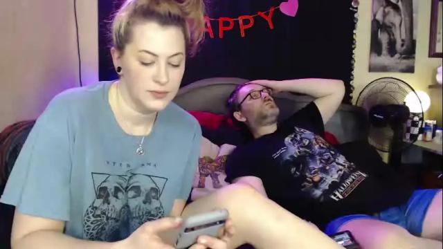 Image 8 of foxymalloryknoxy69 Stream on Chaturbate on 13 days ago
