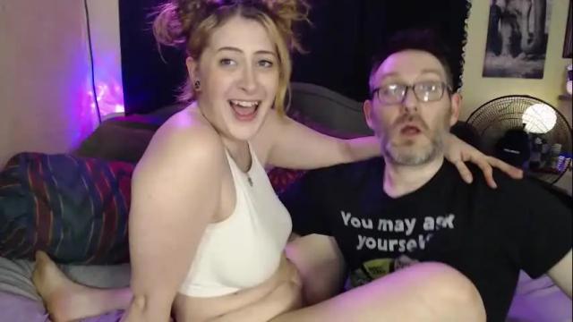 Image 12 of foxymalloryknoxy69 Stream on Chaturbate on 1 month ago