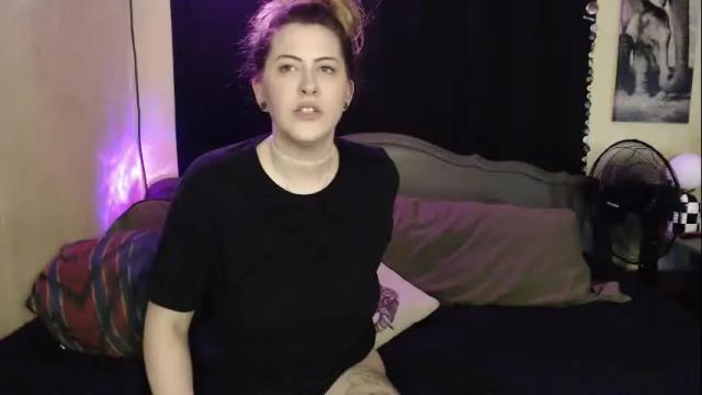 Image 8 of foxymalloryknoxy69 Stream on Chaturbate on 17 days ago