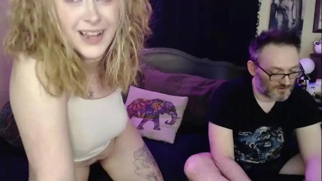 Image 7 of foxymalloryknoxy69 Stream on Chaturbate on 8 days ago