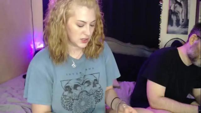 Image 7 of foxymalloryknoxy69 Stream on Chaturbate on 7 days ago