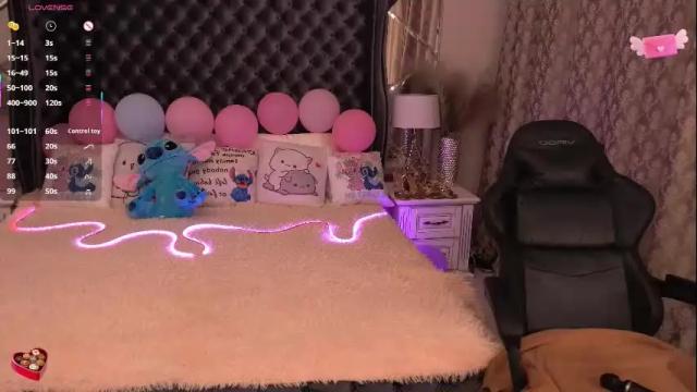 Image 10 of foxyshyyy Stream on Chaturbate on 7 days ago