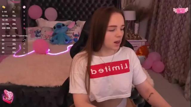 Image 2 of foxyshyyy Stream on Chaturbate on 20 days ago