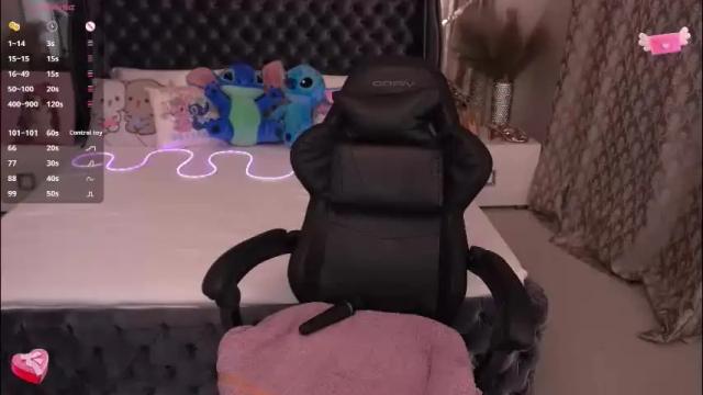 Image 8 of foxyshyyy Stream on Chaturbate on 1 month ago