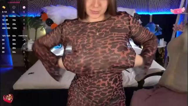 Image 6 of foxyshyyy Stream on Chaturbate on 2 days ago