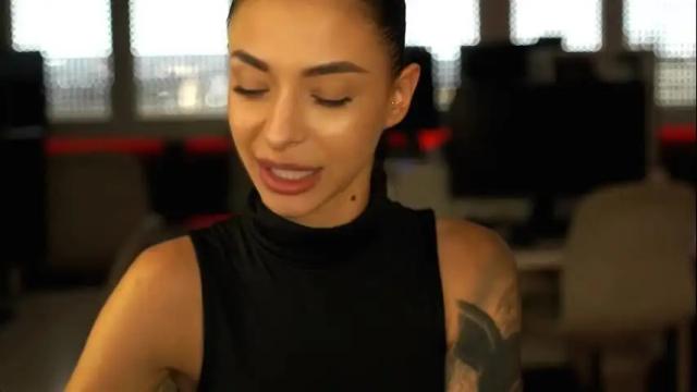 Image 8 of framefemme Stream on Chaturbate on 4 months ago