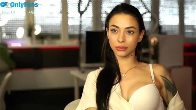 Image 12 of framefemme Stream on Chaturbate on 3 months ago