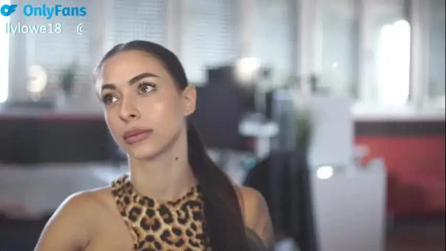 Image 8 of framefemme Stream on Chaturbate on 3 months ago