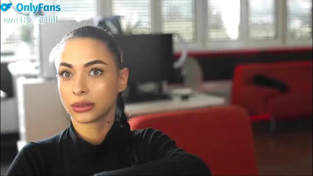 Image 10 of framefemme Stream on Chaturbate on 3 months ago