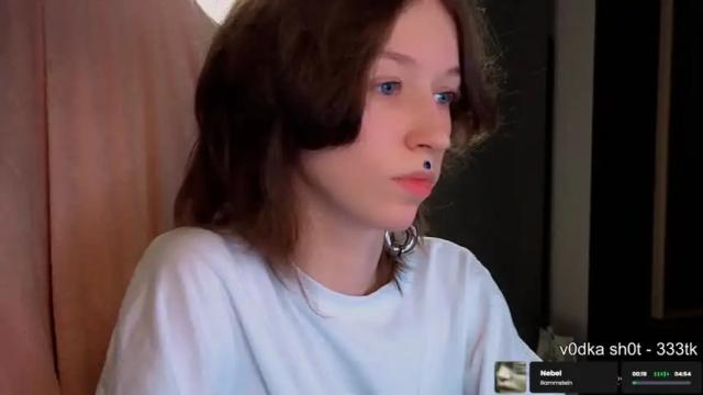 Image 3 of fran_bow Stream on Chaturbate on 19 months ago