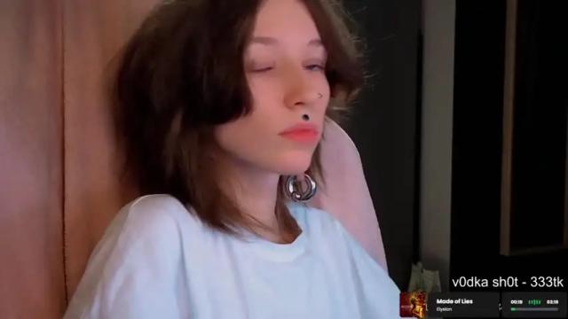 Image 4 of fran_bow Stream on Chaturbate on 19 months ago