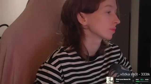 Image 2 of fran_bow Stream on Chaturbate on 19 months ago