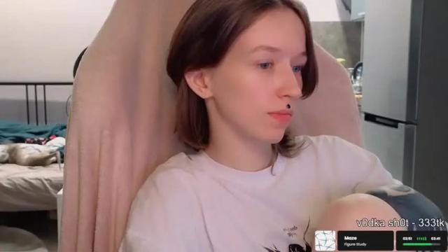 Image 2 of fran_bow Stream on Chaturbate on 19 months ago