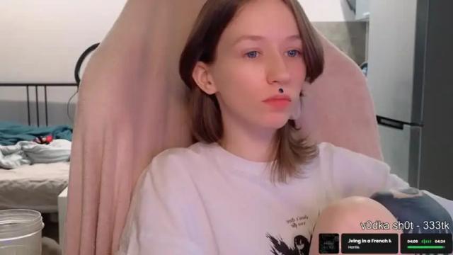 Image 3 of fran_bow Stream on Chaturbate on 19 months ago