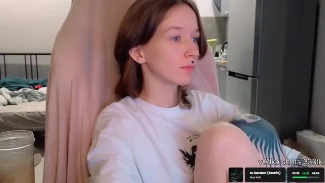 Image 7 of fran_bow Stream on Chaturbate on 19 months ago