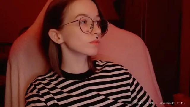 Image 4 of fran_bow Stream on Chaturbate on 18 months ago