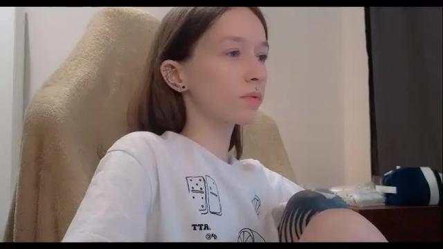 Image 6 of fran_bow Stream on Chaturbate on 6 months ago