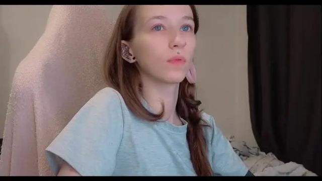 Image 3 of fran_bow Stream on Chaturbate on 5 months ago