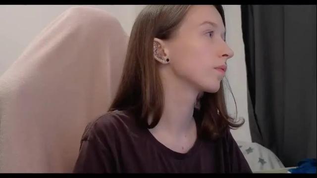 Image 12 of fran_bow Stream on Chaturbate on 5 months ago