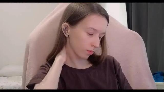 Image 4 of fran_bow Stream on Chaturbate on 5 months ago