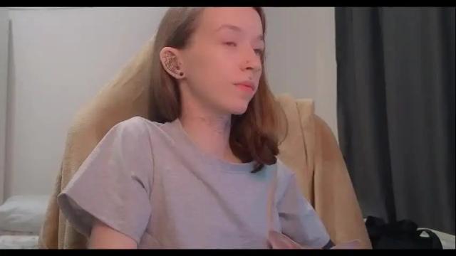 Image 12 of fran_bow Stream on Chaturbate on 4 months ago