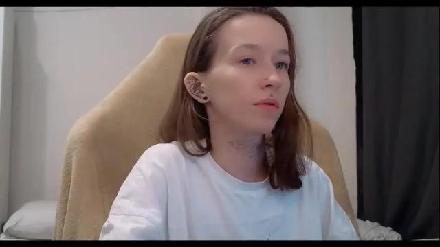 Image 11 of fran_bow Stream on Chaturbate on 4 months ago