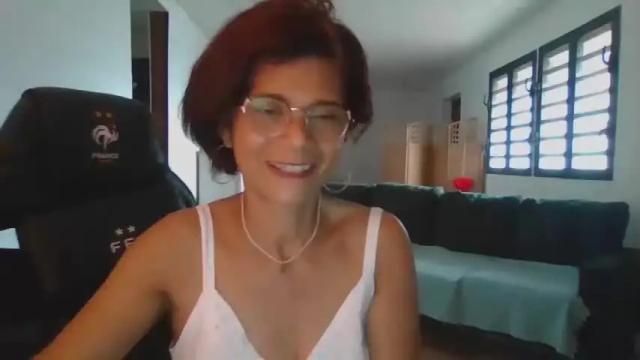 Image 4 of francelune Stream on Chaturbate on 14 months ago