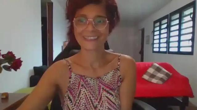 Image 3 of francelune Stream on Chaturbate on 14 months ago