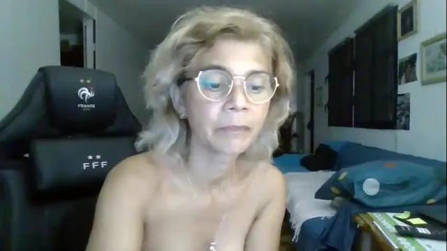 Image 12 of francelune Stream on Chaturbate on 1 month ago