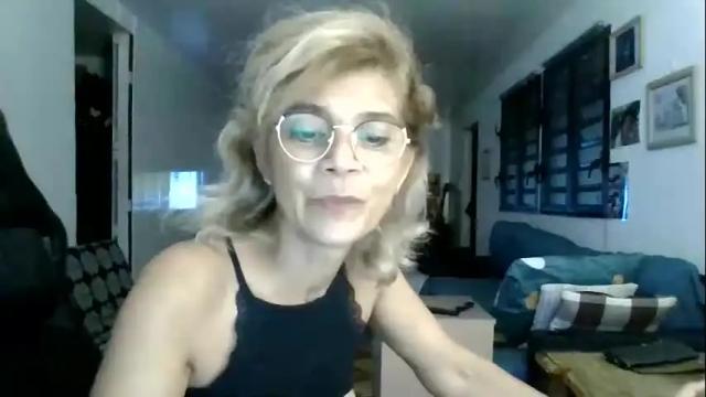 Image 6 of francelune Stream on Chaturbate on 15 days ago