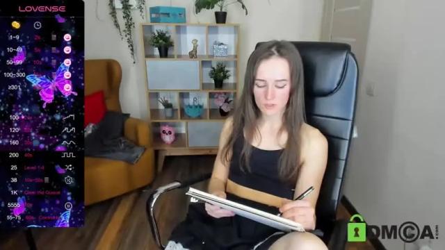 Image 7 of francescacollins Stream on Chaturbate on 12 months ago
