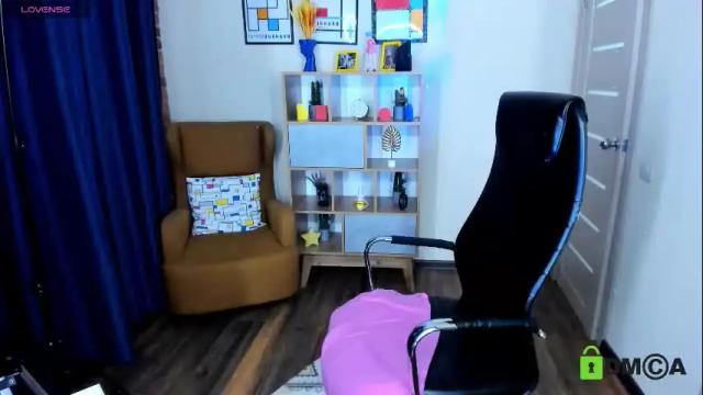 Image 11 of francescacollins Stream on Chaturbate on 4 months ago