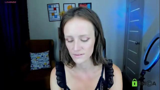 Image 3 of francescacollins Stream on Chaturbate on 2 months ago