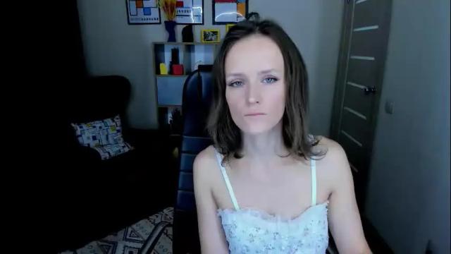 Image 12 of francescacollins Stream on Chaturbate on 8 days ago