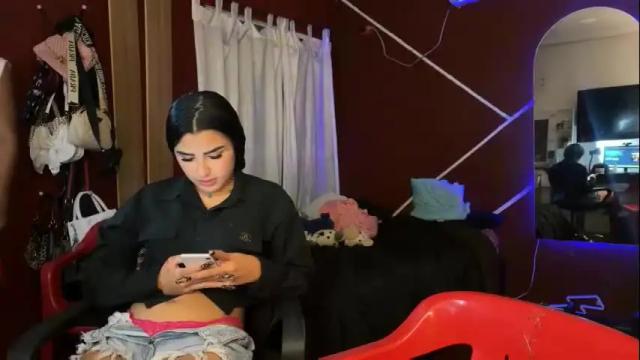 Image 6 of francheska_baby Stream on Chaturbate on 2 months ago