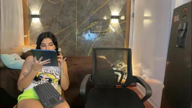 Image 4 of francheska_baby Stream on Chaturbate on 9 days ago