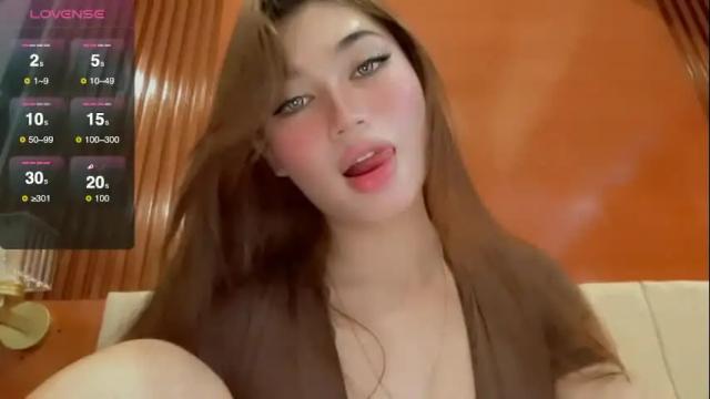 Image 10 of francine_moore Stream on Chaturbate on 1 month ago