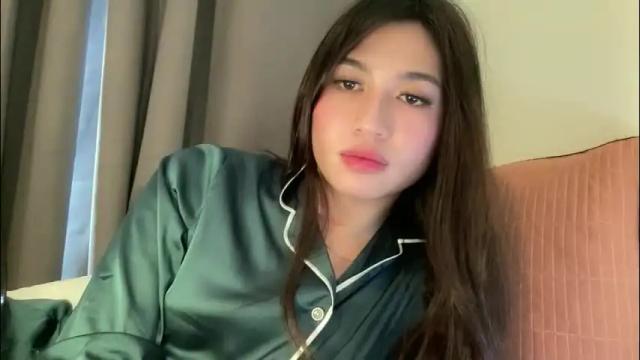 Image 11 of francine_moore Stream on Chaturbate on 2 months ago